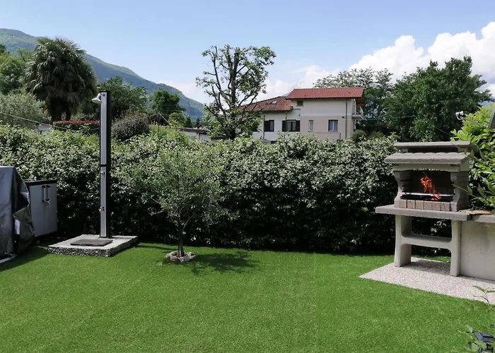 A Due Passi Dal Holiday home Colico