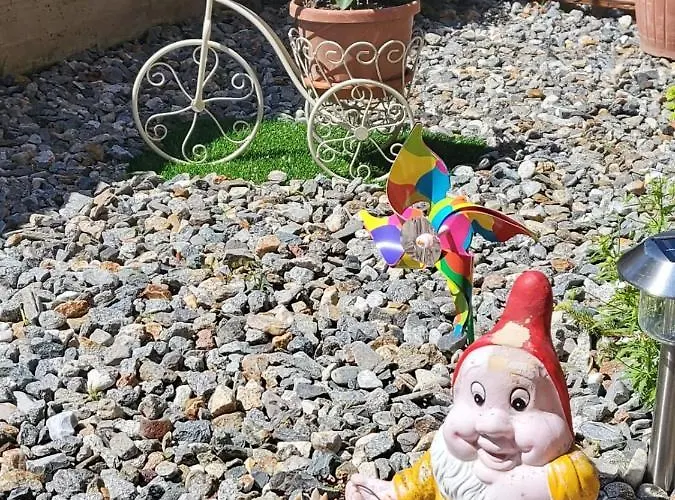 A Due Passi Dal Holiday home Colico