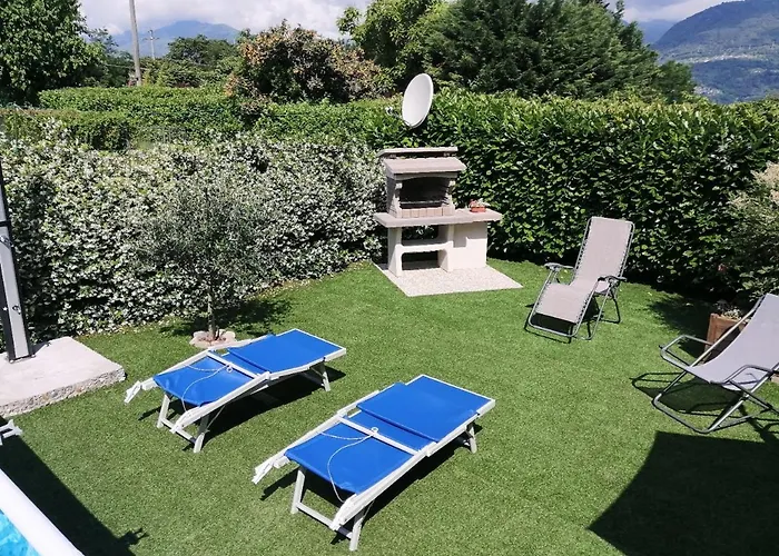 A Due Passi Dal * Колико